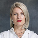 Ida Prester als Self - Host