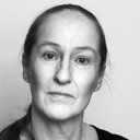 Malin Ek als The yellow mother