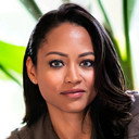 Solange Sookram als Liz