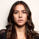 Elena Martínez als Ticket Agent