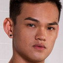 Eli Lewis als Conrad