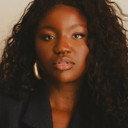 Kenya Sade als Self - Host