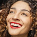 Gimena Navarro als Danae