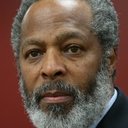 Julian Christopher als Black Leader