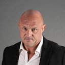 Ricky Carlson als Roary's Doctor