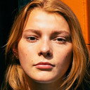 Livia Lamers als Linda