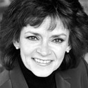 Sue Holderness als Shirley