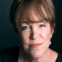 Julie Welch als Mrs. Wyler
