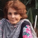 Nasreen Qureshi als Aunn's Grandmother