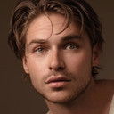 Keenan Tracey als Chuck