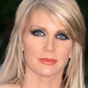 Rebeca Mankita als "Miss" Mankita (Maestra sustituta)