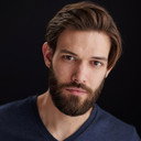 Josh Lebrun als Front Desk Clerk