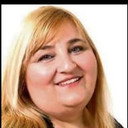 Sandra Villani als Mujer rehabilitación