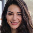 Melisa Aslı Pamuk als Ayşe