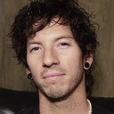 Josh Dun als Josh Dun