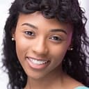 Laila Drew als Phyllis Terrell / Robin