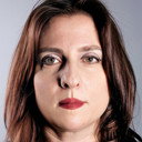 Yeşim Özsoy als Self