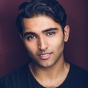 Kabir Bery als Teen Aladdin