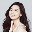 Kang Soo Jin als Lee Young-seon