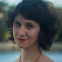 Amanda Gabriel als Professora