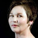 Janet Perry als Zorika