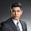 Víctor García als Óscar