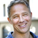 Andreas Brucker als Robert Stern