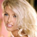 Chantal Vachon als Girl in Magazine