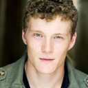 Edmund Lembke-Hogan als Darren McKechnie
