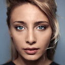 Klara Mucci als David's girlfriend