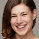 Serra Naiman als Sylvia