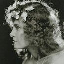 Josephine Hill als Ellen Marchand