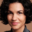 Cassandra Mercer als Figuration