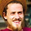 Lewis Marnell als Himself