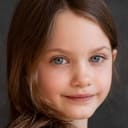 Caoilinn Springall als Little Girl