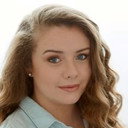 Alexa MacKell als Crew Member 2