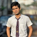 Omkar Kulkarni als Dhruv Sharma