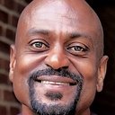 Terrence Riggins als Frank