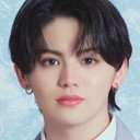 丸尾隼 als Jun