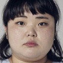 Song Young-joo als Kang Hwa-jin