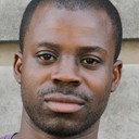 Adams Mensah als Simon