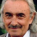 Çetin İpekkaya als Librarian
