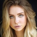 Maddie Phillips als Violet