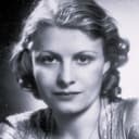 Viktoria von Ballasko als Betty