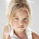 Remi Hilson als Sarah