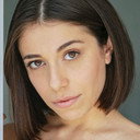 Christina Paterno als Jasmin