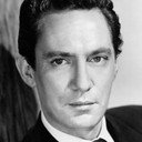Peter Finch als British agent (uncredited)