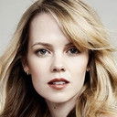 Abbie Cobb als Cassie