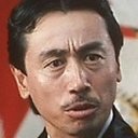 Luk Chuen als Isamu (credited as Yasuhiro Shikamura)