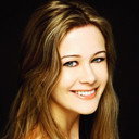 Michal Sinnott als Lori Minitte